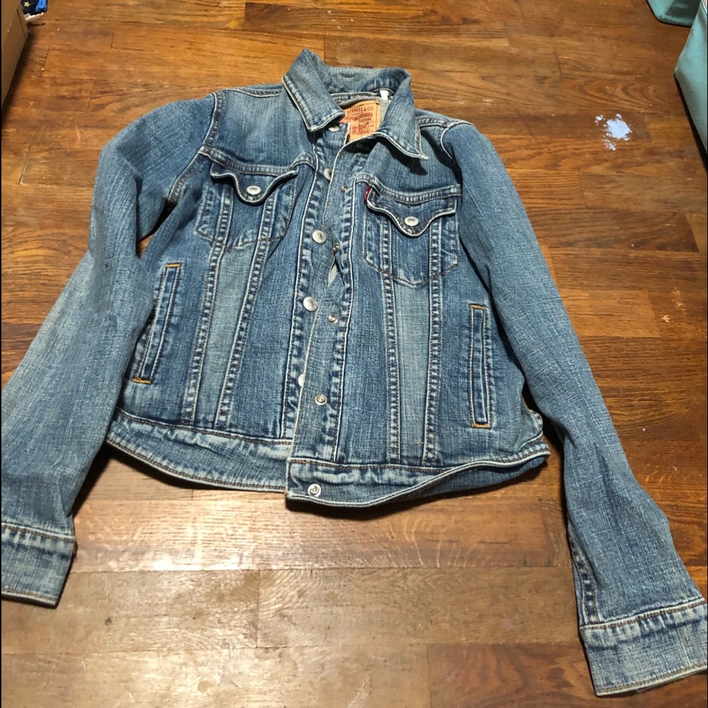 levi’s jean jacket
